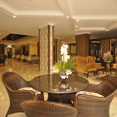 Hotel Club Dorado 3*