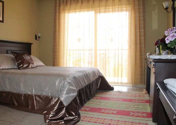 Club Dorado Μαρμαρίς