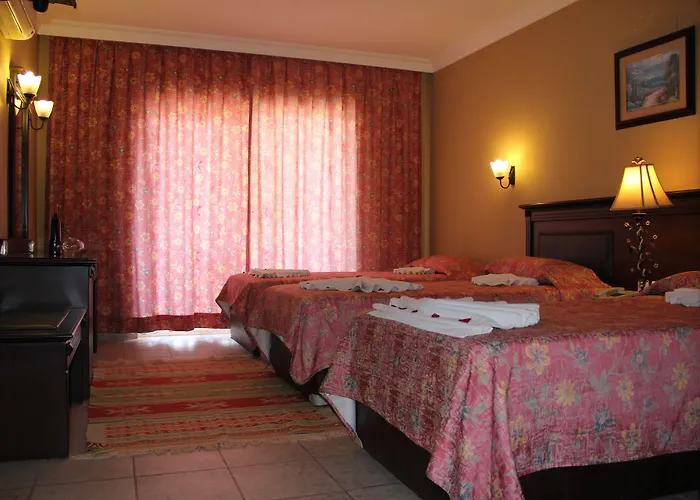 Club Dorado Szálloda 3*