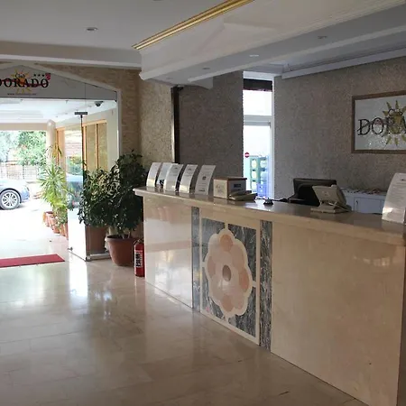 Otel Club Dorado 3*
