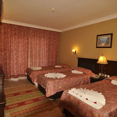 Hotel Club Dorado 3*