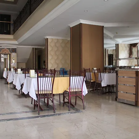 Club Dorado 말마리스