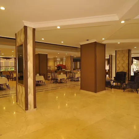 Club Dorado Otel 3*