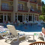 Club Dorado 3*
