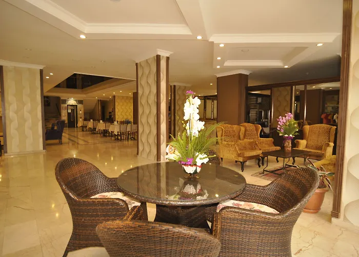 Hotel Club Dorado 3*